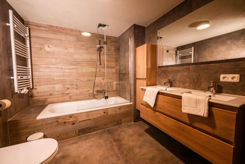 Chalet Zur Rose Berwang Exterior photo