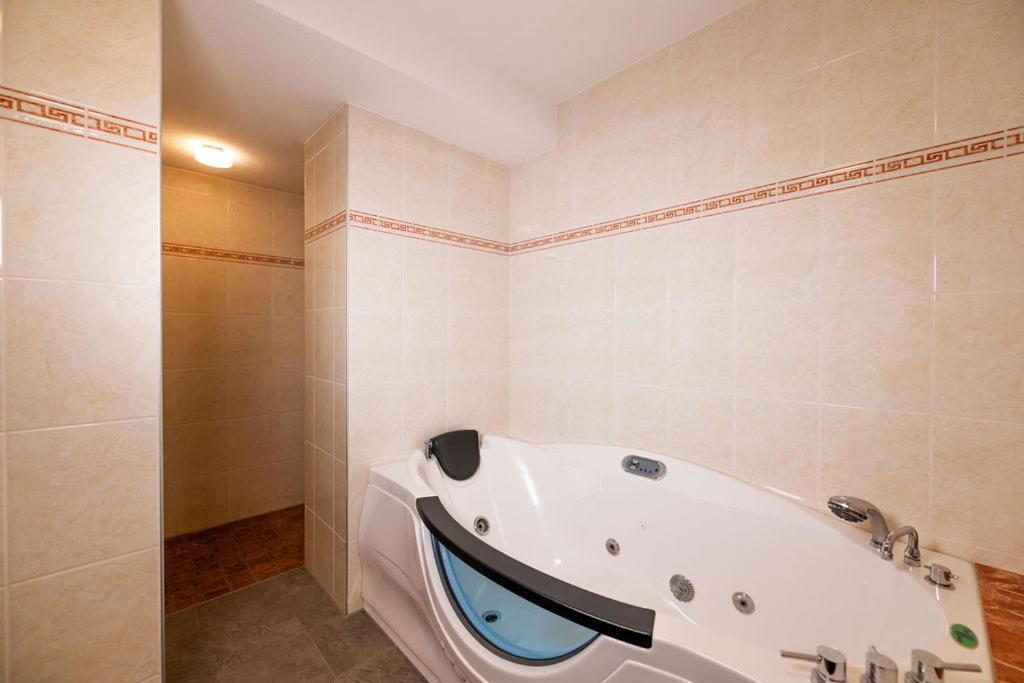 Chalet Zur Rose Berwang Exterior photo